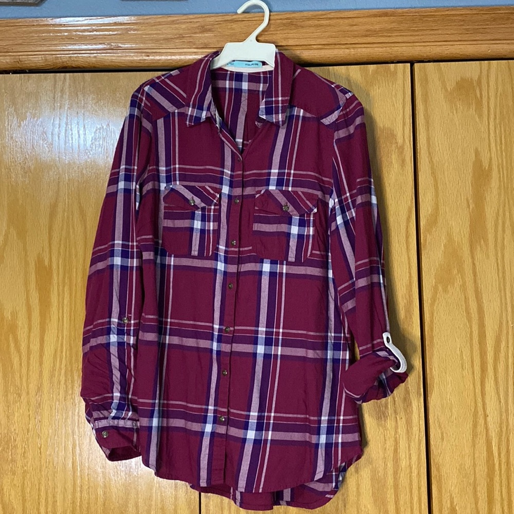 Light weight plaid shirt